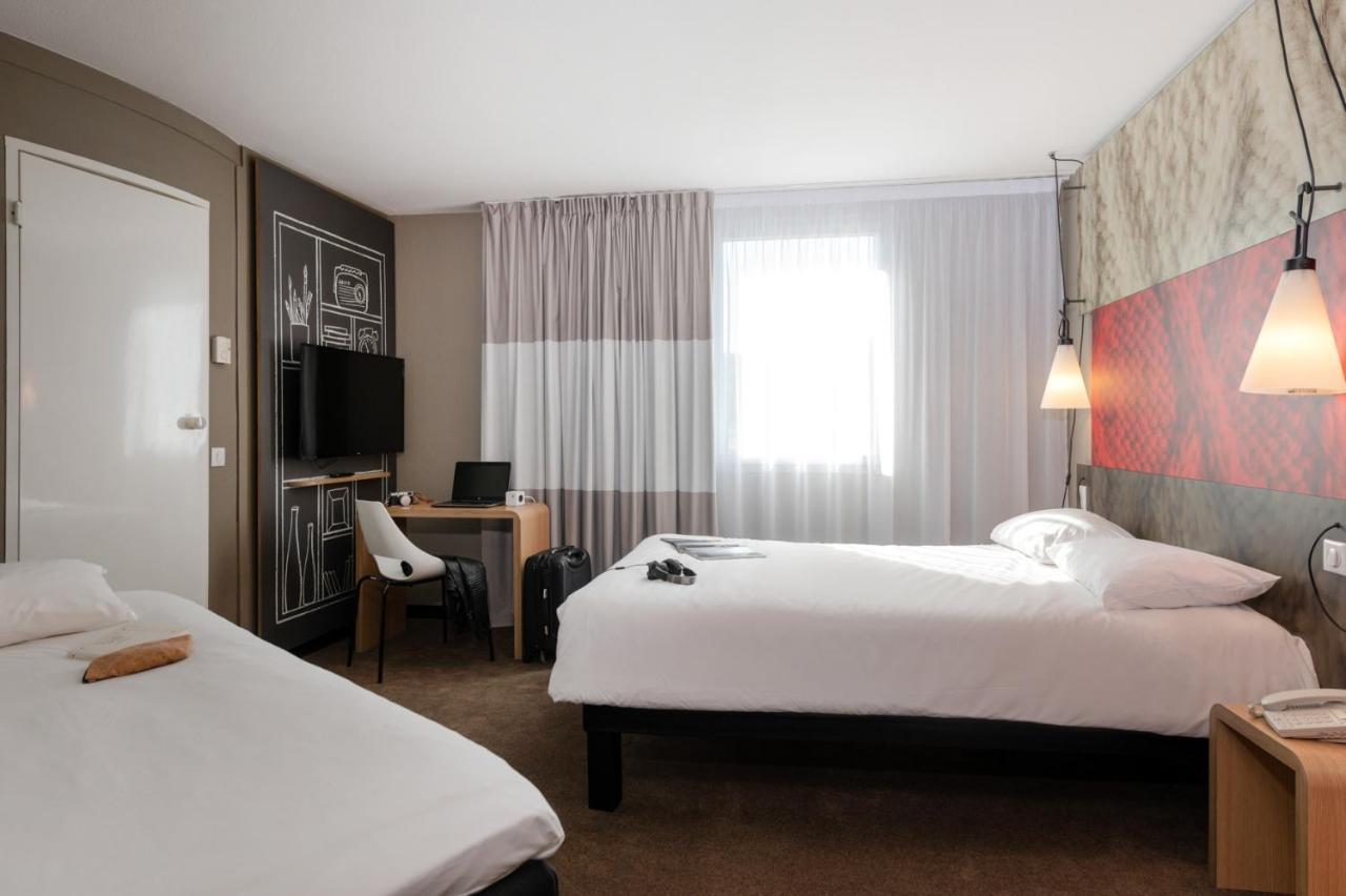 Ibis Lyon Caluire Cite Internationale Caluire-et-Cuire Exterior foto
