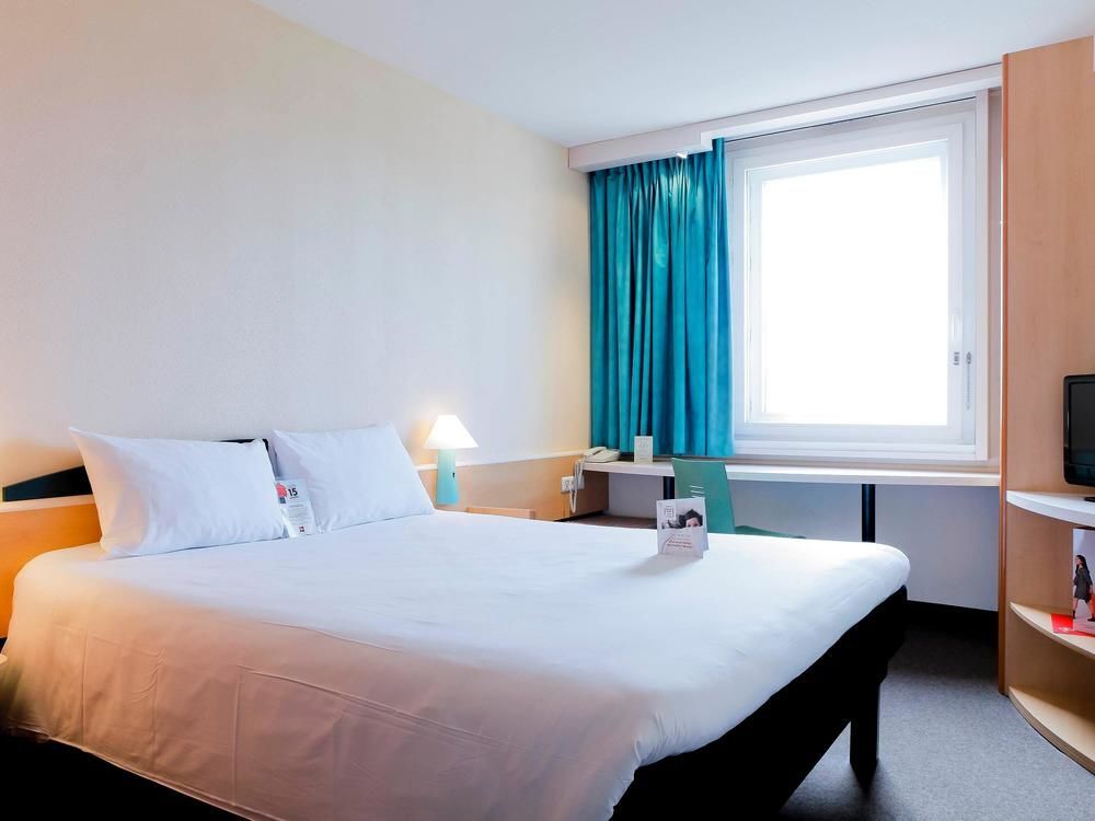 Ibis Lyon Caluire Cite Internationale Caluire-et-Cuire Exterior foto